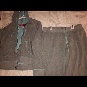 Grey and aqua activewear set